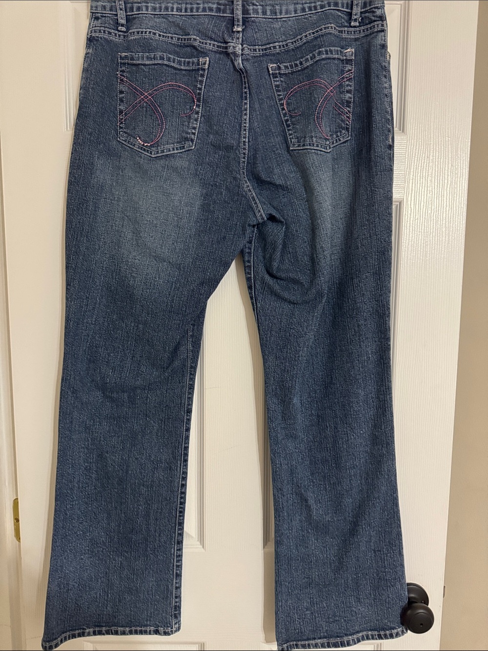 Classic Women’s Dark Blue Straight-Leg Jeans - Picture 5 of 6